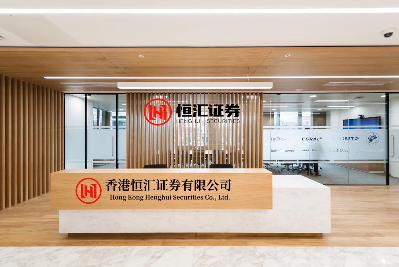 震烨配资 肯尼迪号航母海试，减配双波段雷达升级电磁弹射器，服役遥...